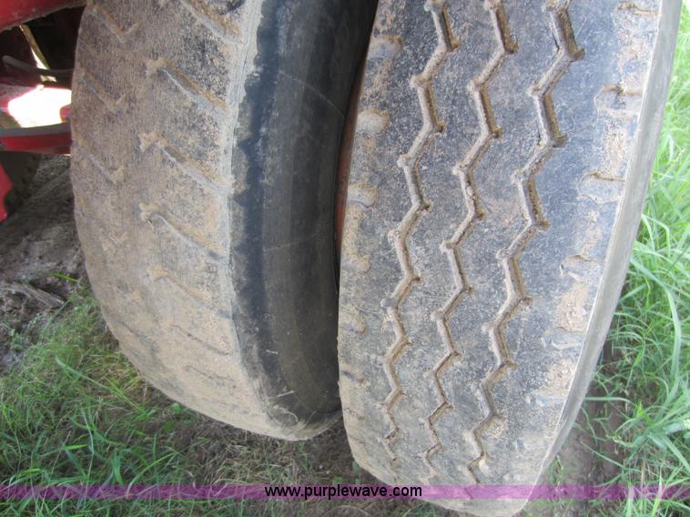 image for item D5641 1969 Hobbs flatbed semi trailer