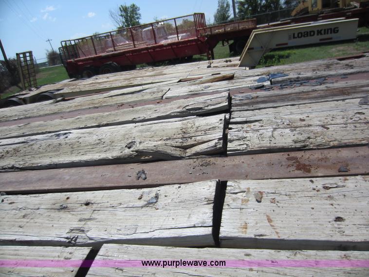 image for item D5643 1972 Trailmobile flatbed semi trailer