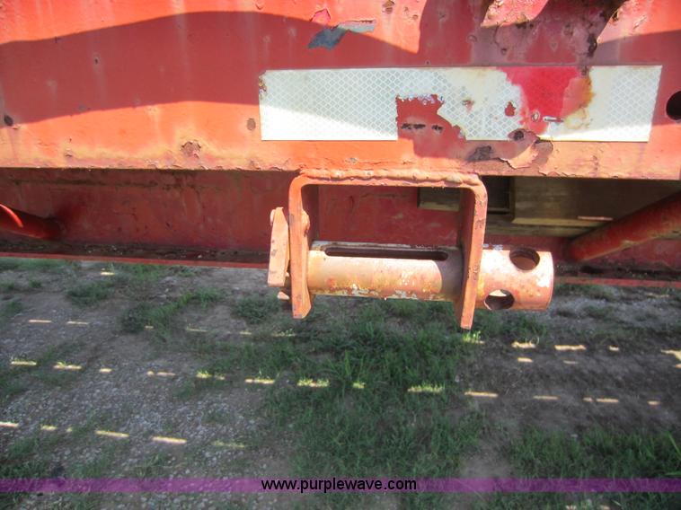 image for item D5643 1972 Trailmobile flatbed semi trailer