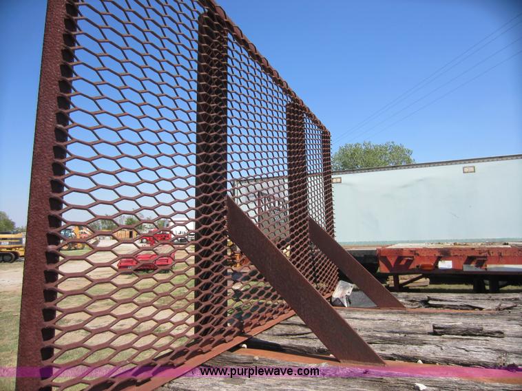 image for item D5644 1973 Hobbs flatbed semi trailer