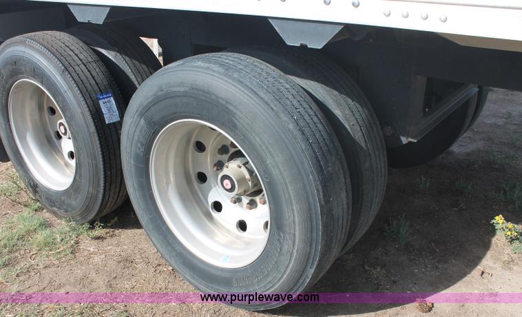 image for item F6022 2010 Timpte Super Hopper 42' grain trailer