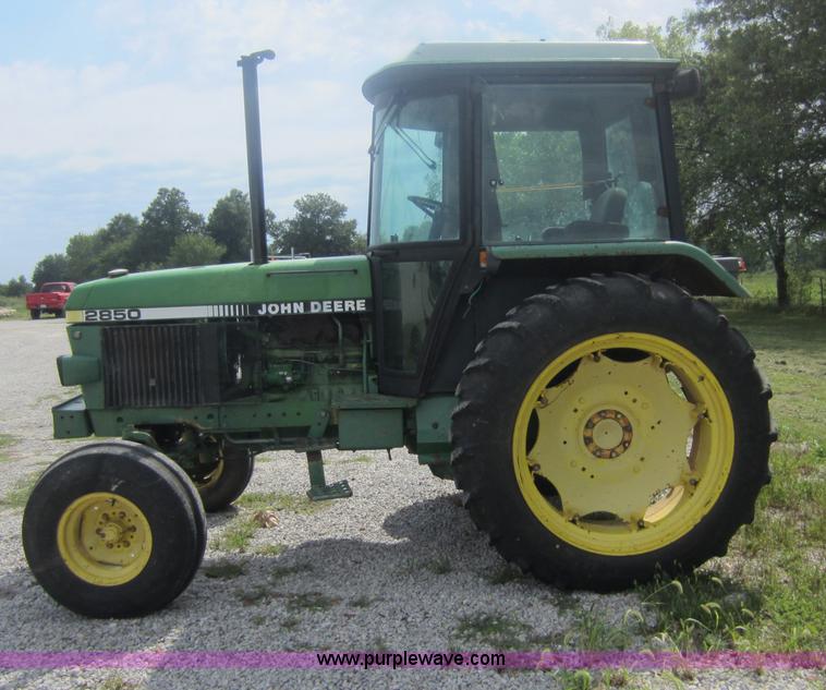 image for item F6507 John Deere 2850 tractor