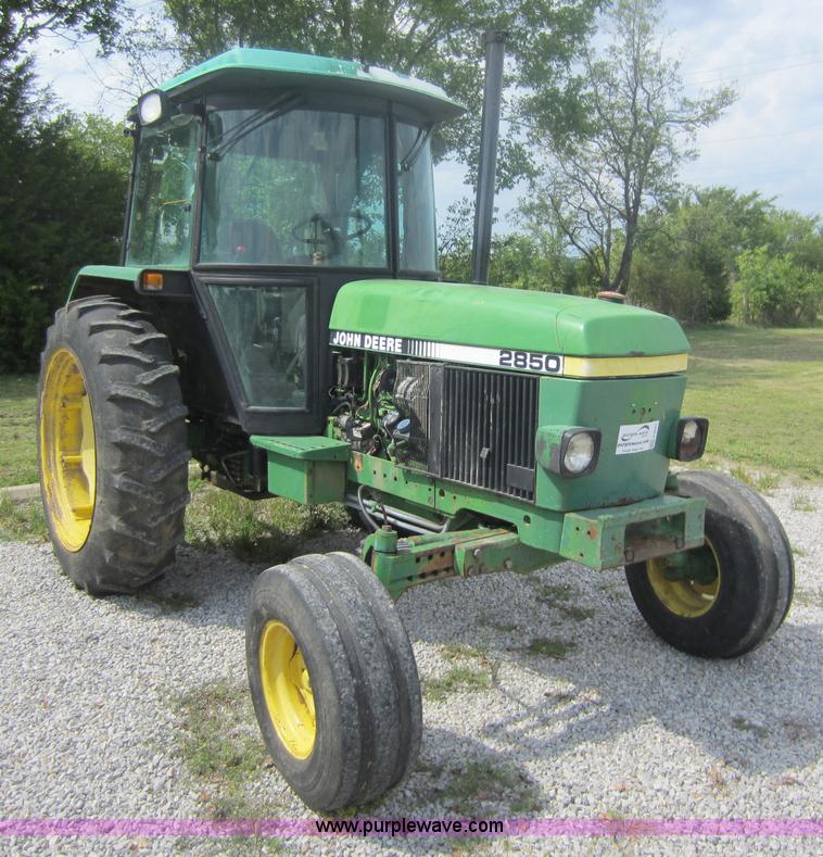 image for item F6507 John Deere 2850 tractor