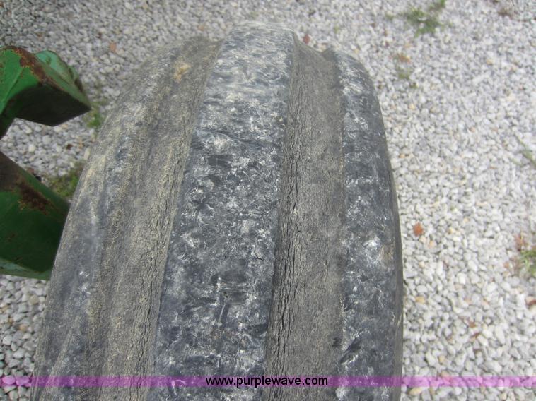 image for item F6507 John Deere 2850 tractor