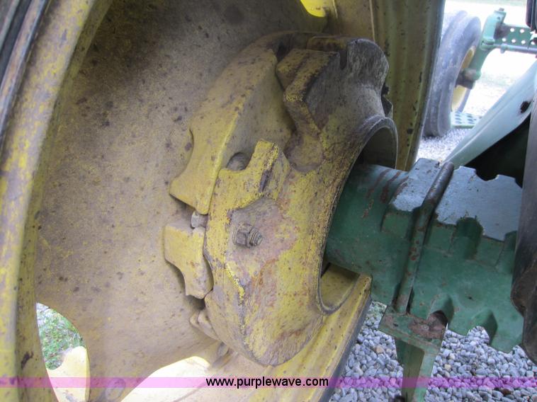 image for item F6507 John Deere 2850 tractor