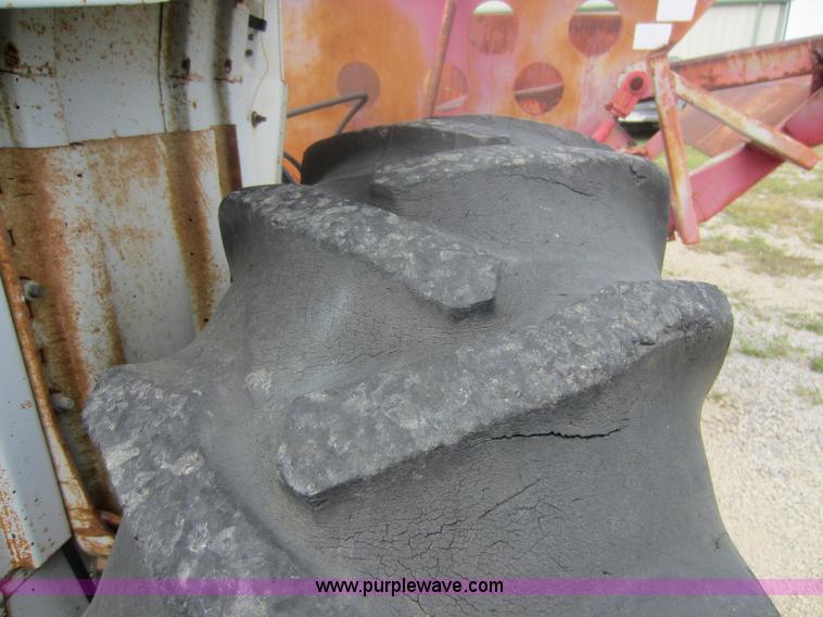 image for item F6510 Ford 5900 tractor