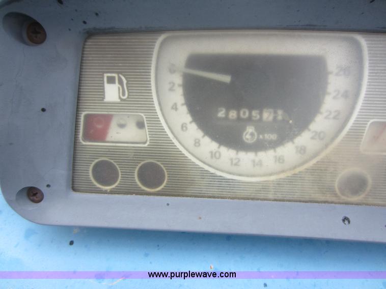 image for item F6510 Ford 5900 tractor