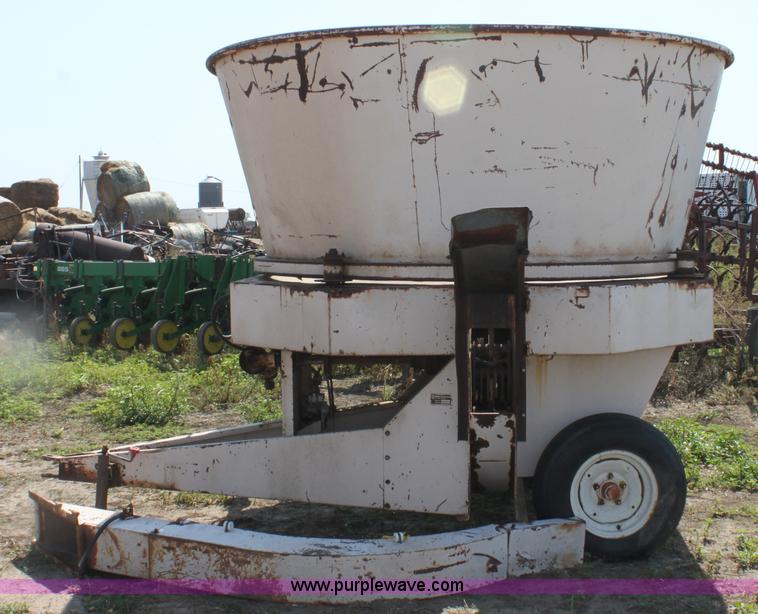 image for item G4710 Sundance Tubmiller 901 tub grinder