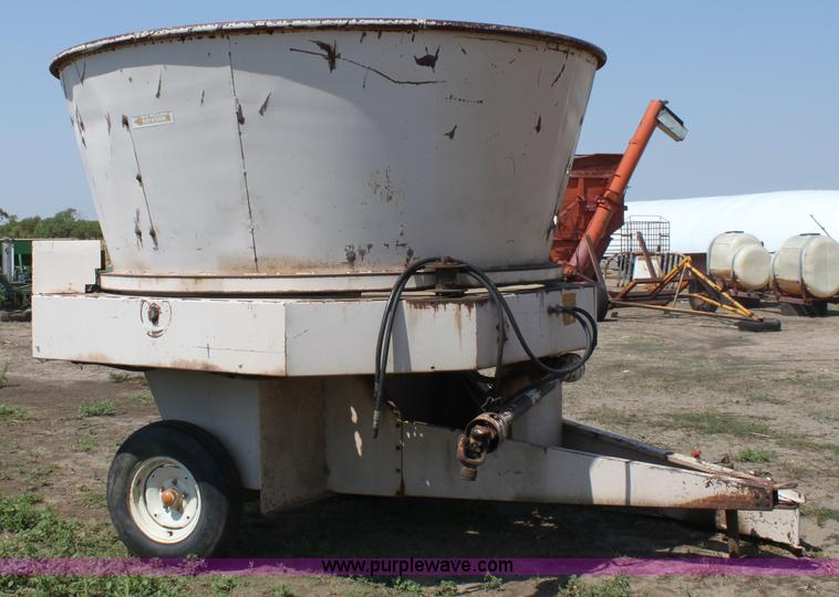 image for item G4710 Sundance Tubmiller 901 tub grinder