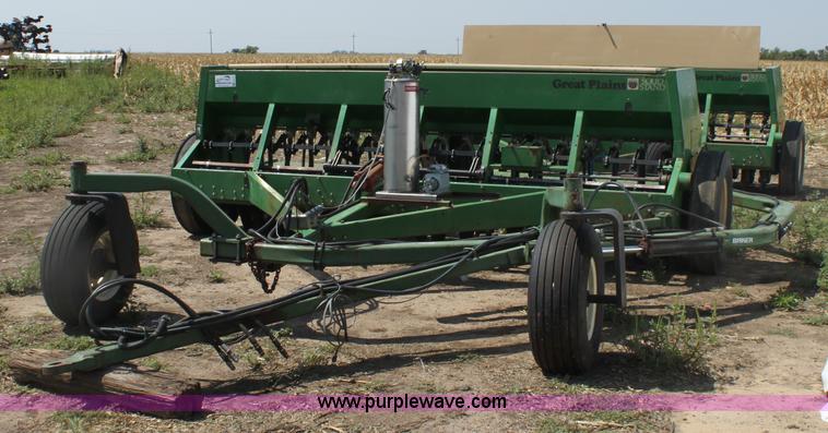 image for item G4711 (2) Great Plains Solid Stand 13 drills