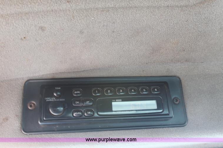 image for item G4726 1995 Mack CH613 feed truck