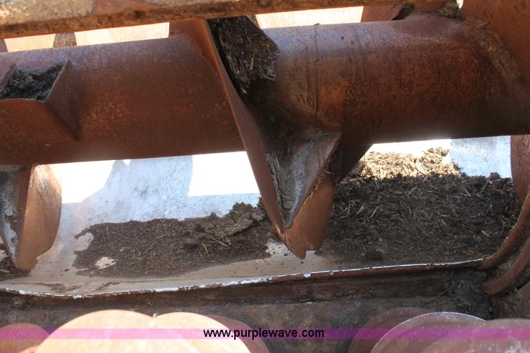 image for item G4726 1995 Mack CH613 feed truck