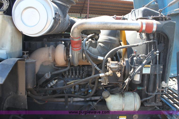 image for item G4726 1995 Mack CH613 feed truck