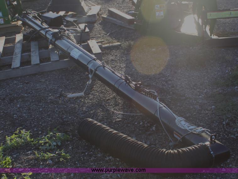 image for item G4924 2010 J&M 15.5' auger