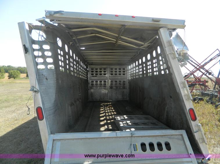image for item G4980 2008 Wilson 24' tandem axle gooseneck livestock trailer