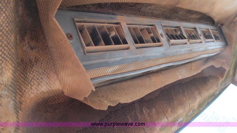 image for item G5506 1981 Allis Chalmers 8050 tractor