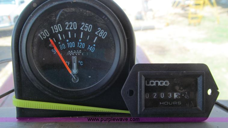 image for item G5506 1981 Allis Chalmers 8050 tractor