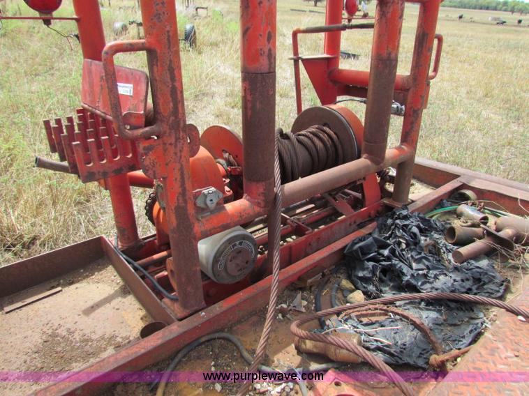 image for item N9154 Tulsa winch and bed