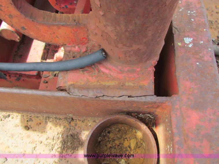 image for item N9154 Tulsa winch and bed