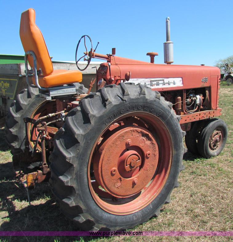 image for item N9155 Farmall 400 tractor