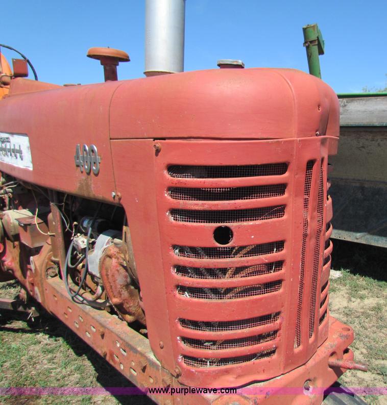 image for item N9155 Farmall 400 tractor
