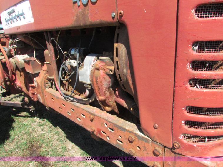 image for item N9155 Farmall 400 tractor