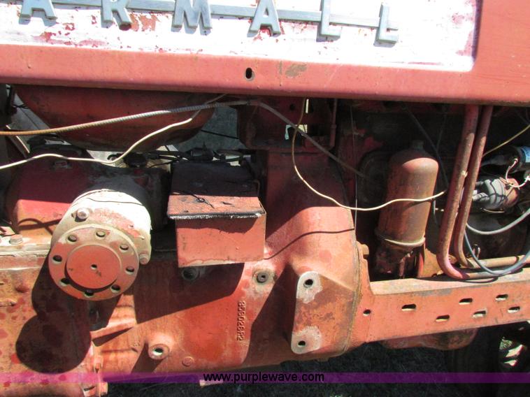 image for item N9155 Farmall 400 tractor