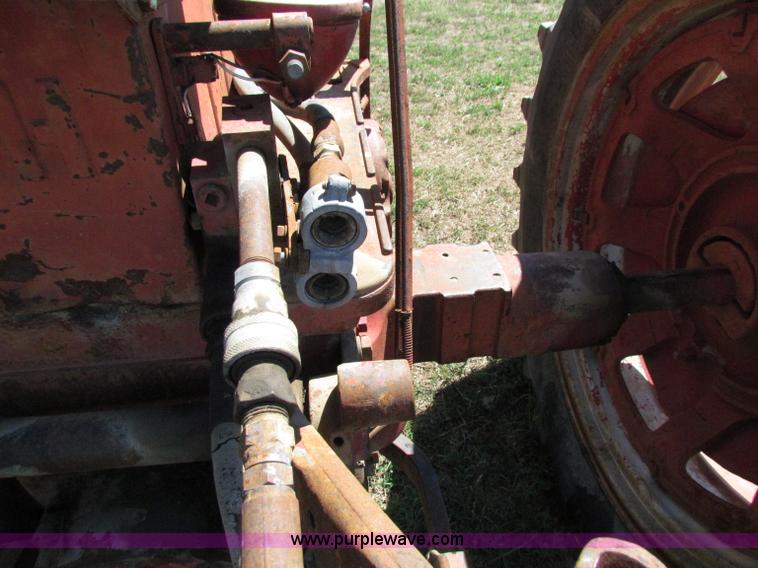 image for item N9155 Farmall 400 tractor