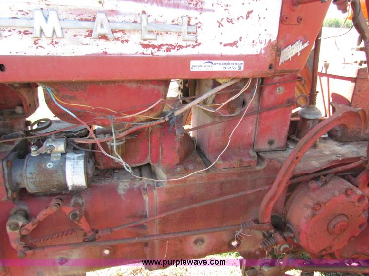 image for item N9155 Farmall 400 tractor