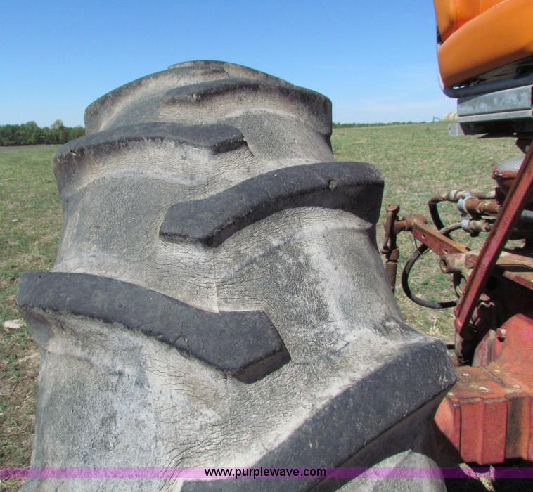 image for item N9155 Farmall 400 tractor