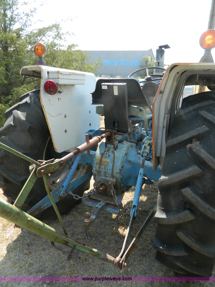 image for item T9401 1978 Ford 3600 tractor