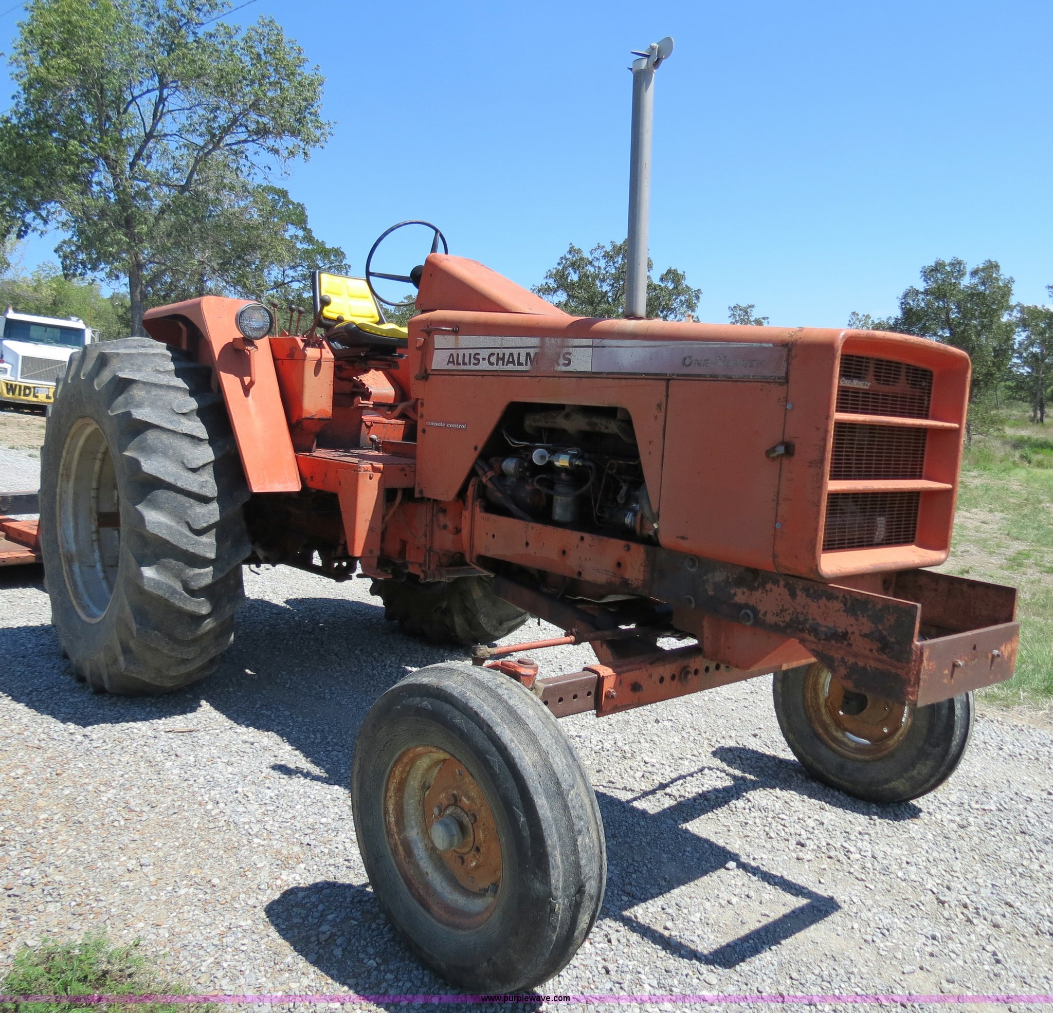 AllisChalmers One tractor in McAlester, OK Item B2476 sold