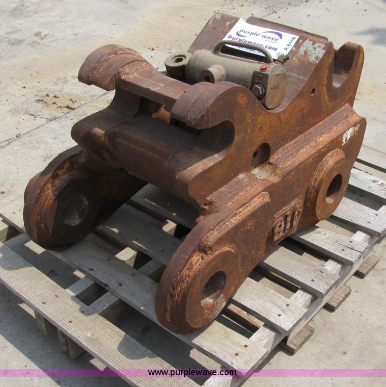 image for item A8448 JRB hydraulic slide-loc coupler