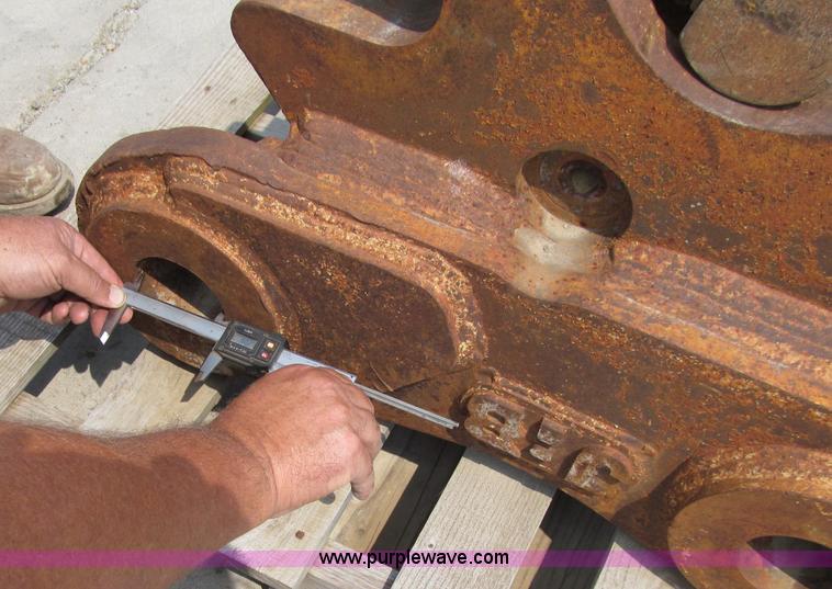 image for item A8448 JRB hydraulic slide-loc coupler