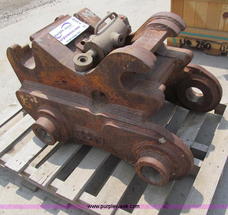 image for item A8448 JRB hydraulic slide-loc coupler