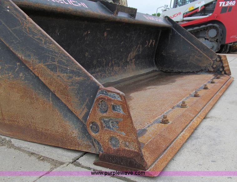 image for item A8460 2006 Takeuchi TL140 skid steer