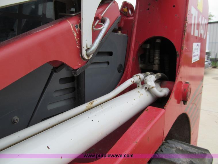 image for item A8460 2006 Takeuchi TL140 skid steer