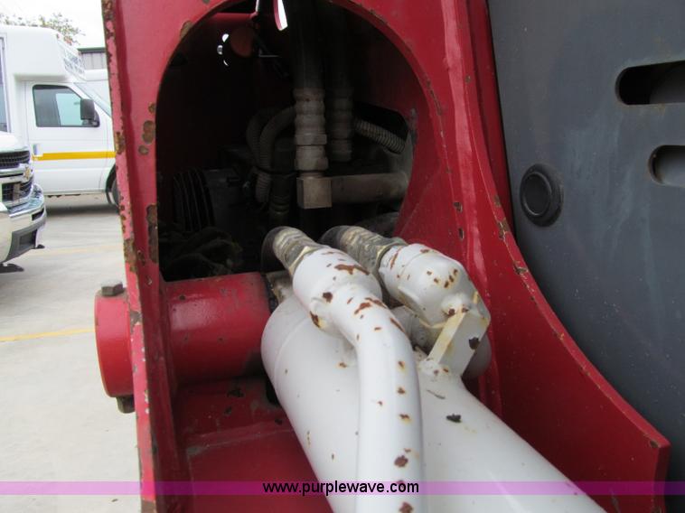 image for item A8460 2006 Takeuchi TL140 skid steer