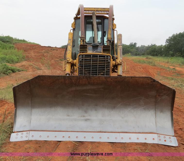 image for item B2474 1999 John Deere 750C LT Series II dozer