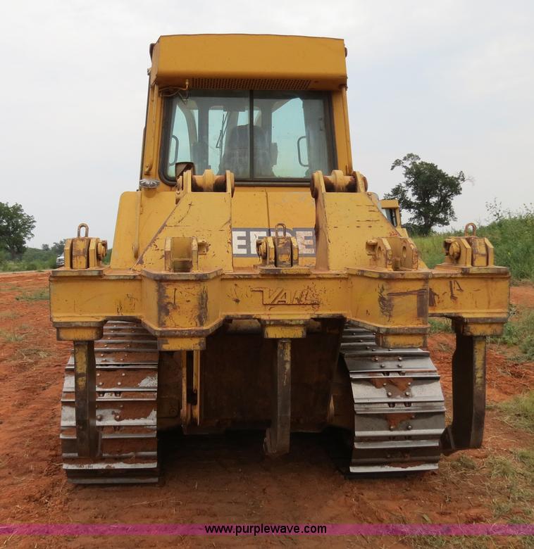 image for item B2474 1999 John Deere 750C LT Series II dozer