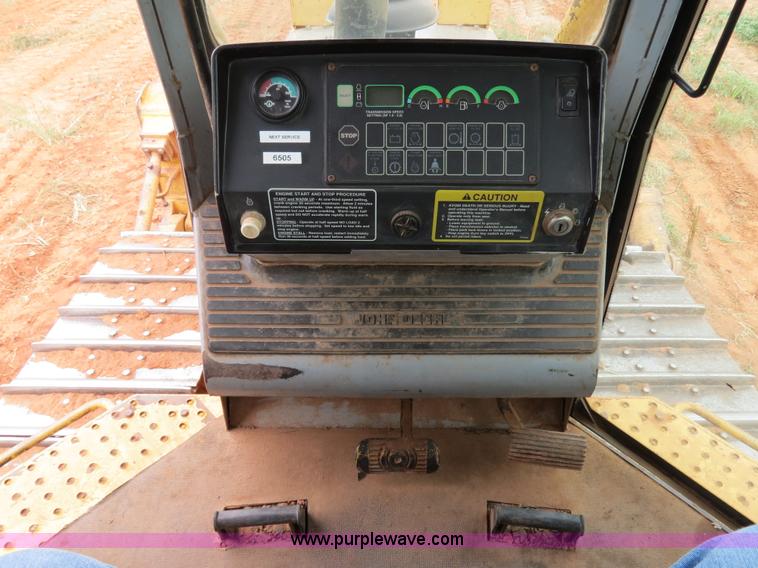 image for item B2474 1999 John Deere 750C LT Series II dozer