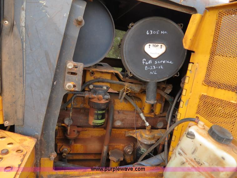 image for item B2474 1999 John Deere 750C LT Series II dozer