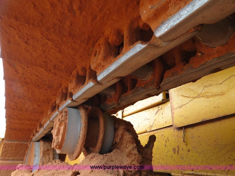 image for item B2474 1999 John Deere 750C LT Series II dozer