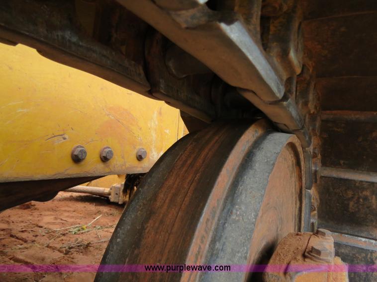 image for item B2474 1999 John Deere 750C LT Series II dozer