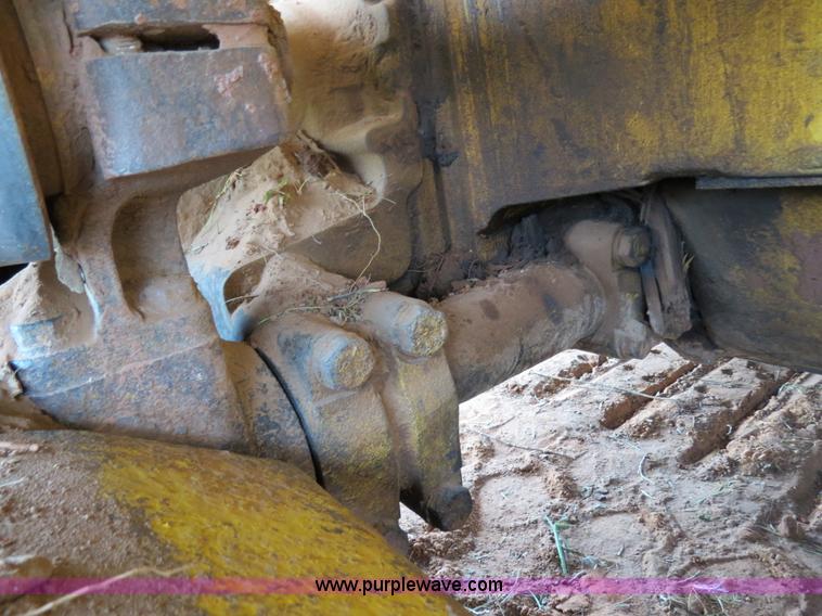 image for item B2474 1999 John Deere 750C LT Series II dozer