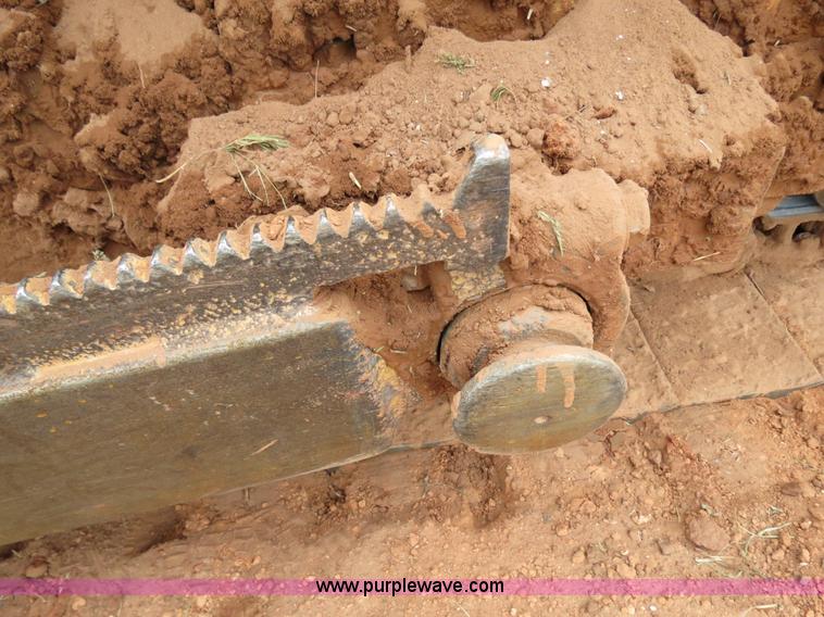 image for item B2474 1999 John Deere 750C LT Series II dozer