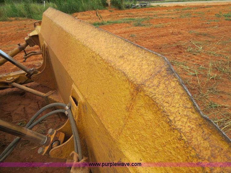 image for item B2474 1999 John Deere 750C LT Series II dozer