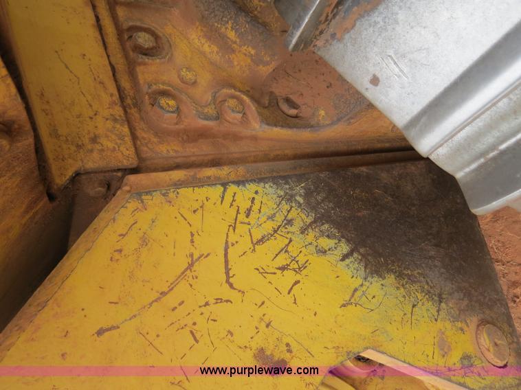 image for item B2474 1999 John Deere 750C LT Series II dozer