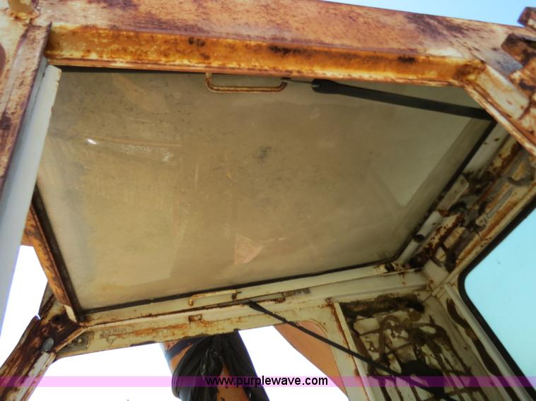 image for item B2475 1977 Case Drott 50 excavator