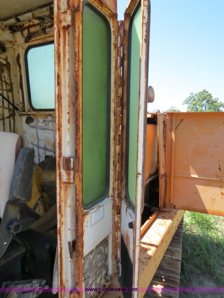 image for item B2475 1977 Case Drott 50 excavator